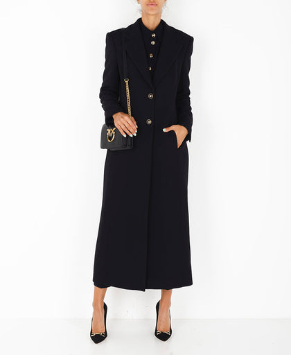 Outfit con il cappotto lungo nero Pinko a manica lunga con bottoni logo